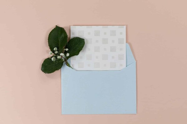 Les avantages et les inconvénients des enveloppes en plastique pour la durabilité mondiale