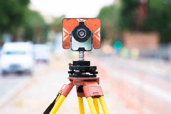 Quels sont les différents matériaux topographiques professionnels ?
