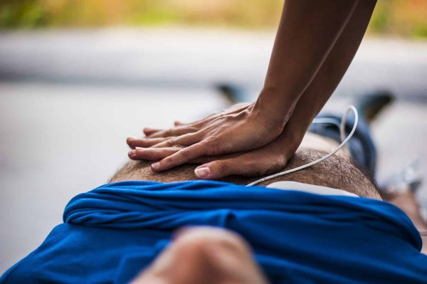 Qu'est-ce qu'un SST et pourquoi suivre une formation pour le devenir ?